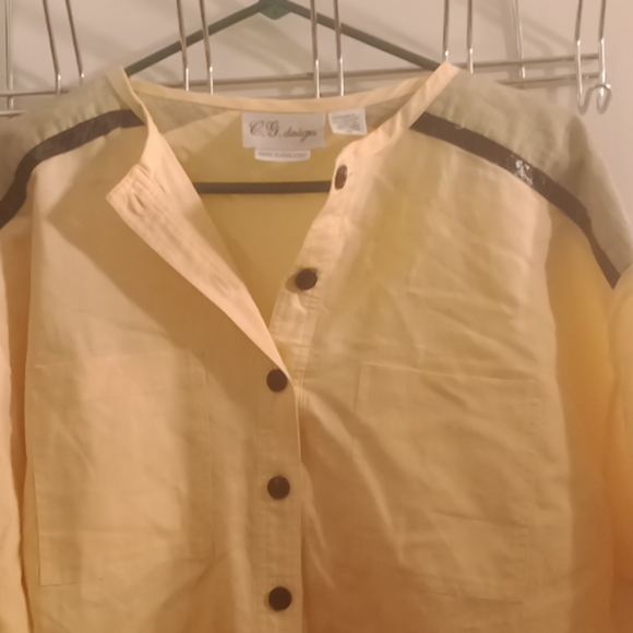 C.G. Designs tailored linen/cotton w/ reptile skin - Picture 2 of 6